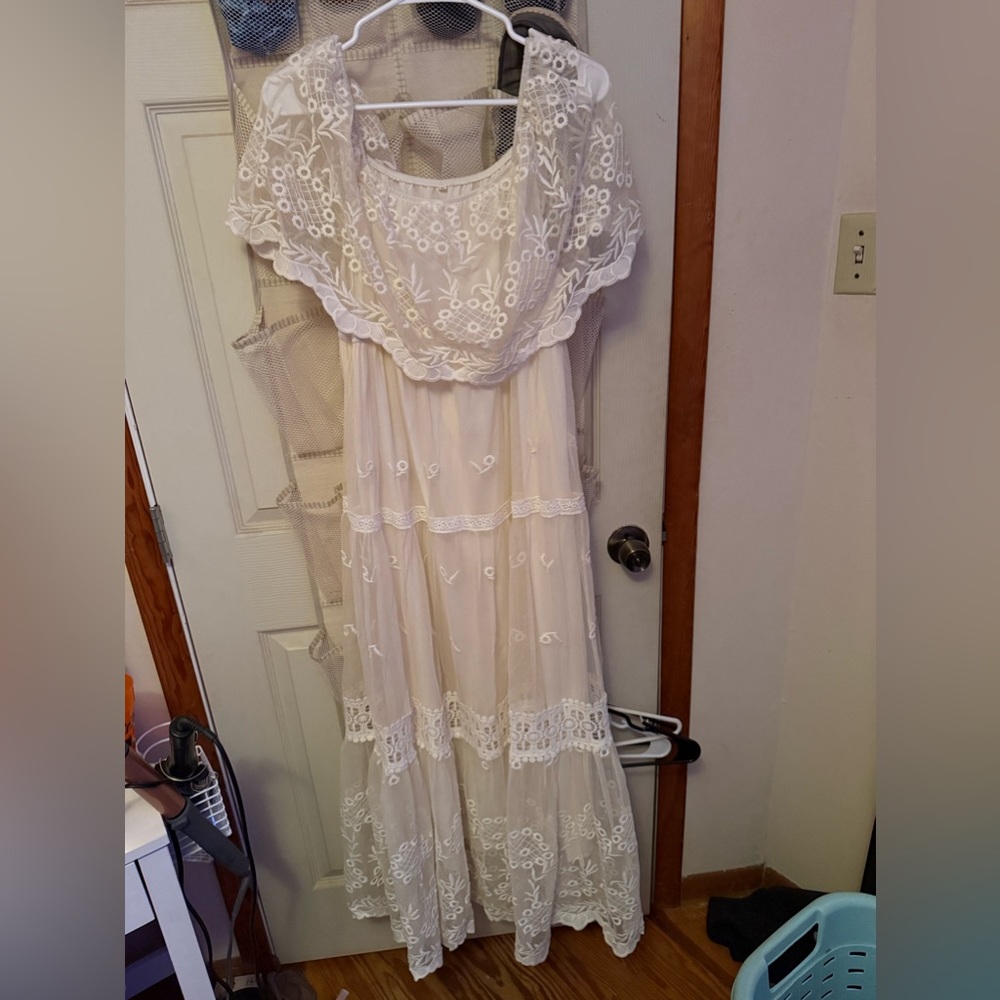 Women’s dress